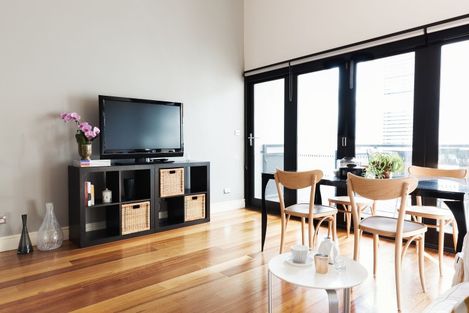 Top Image on Bi-Fold Doors page
